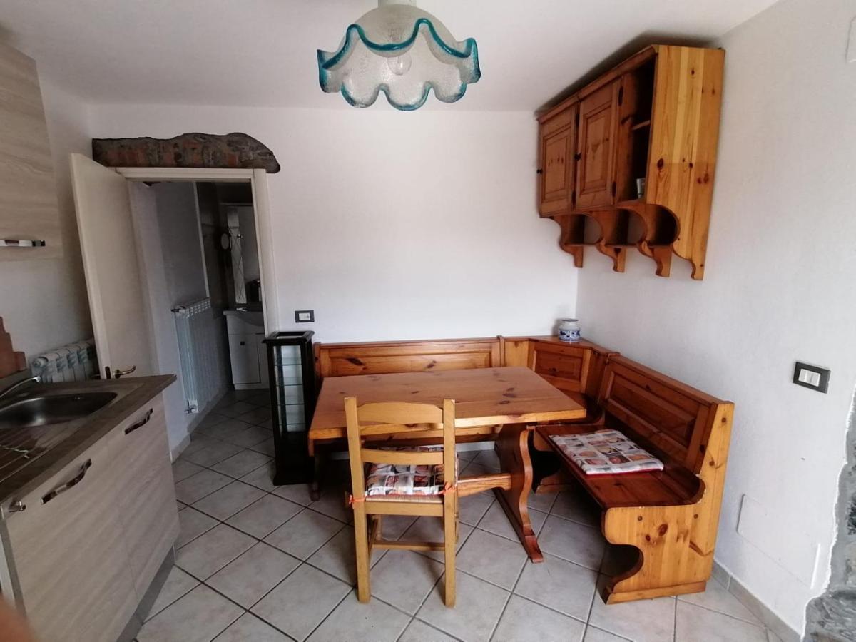La Casa Nella Collina Apartment Beverino Bagian luar foto
