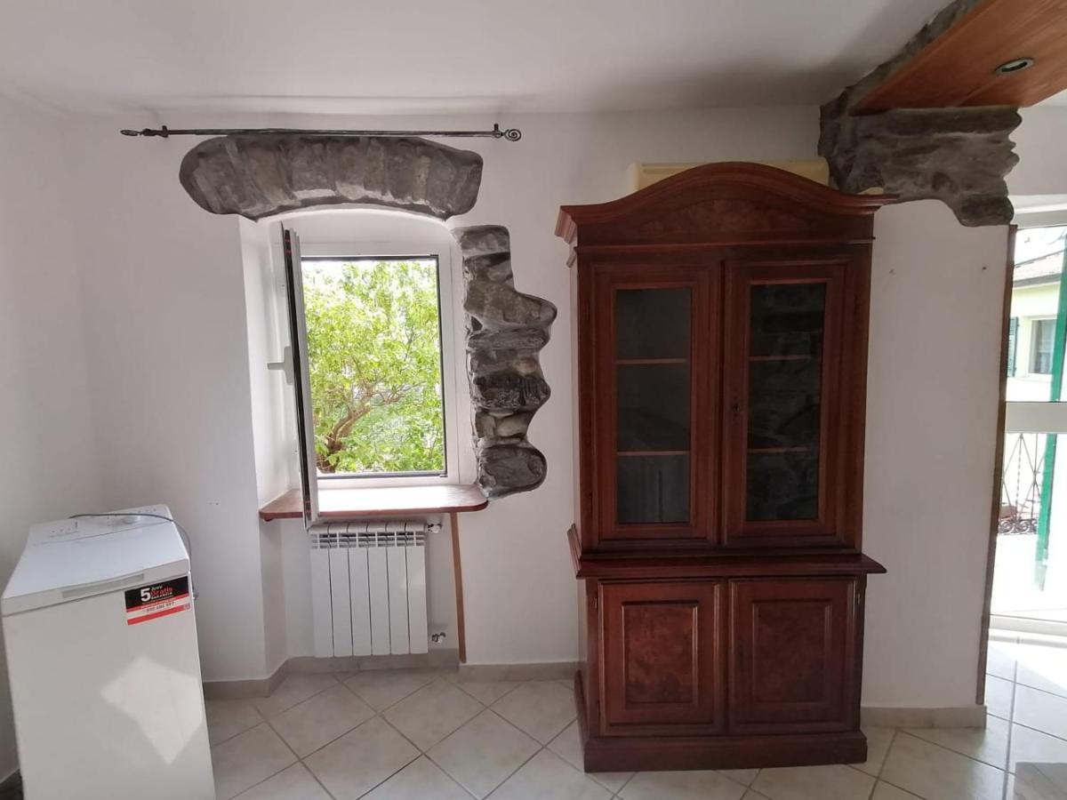 La Casa Nella Collina Apartment Beverino Bagian luar foto